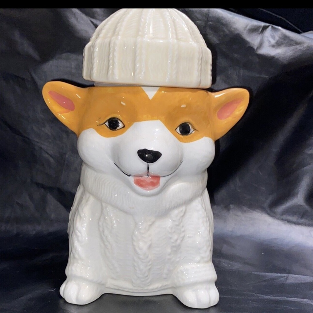Ceramic CORGI Dog Fall Sweater Weather Candle Holder 16oz White Woods Scent New